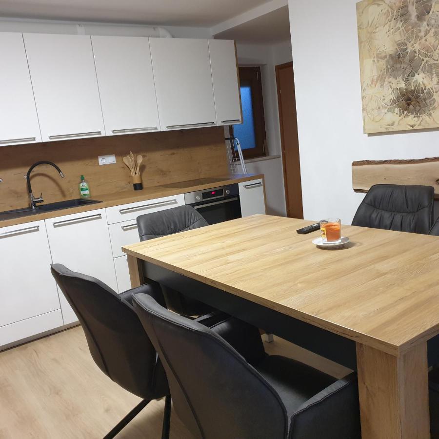 Apartmaji Pri Medvedu Бохинь Экстерьер фото